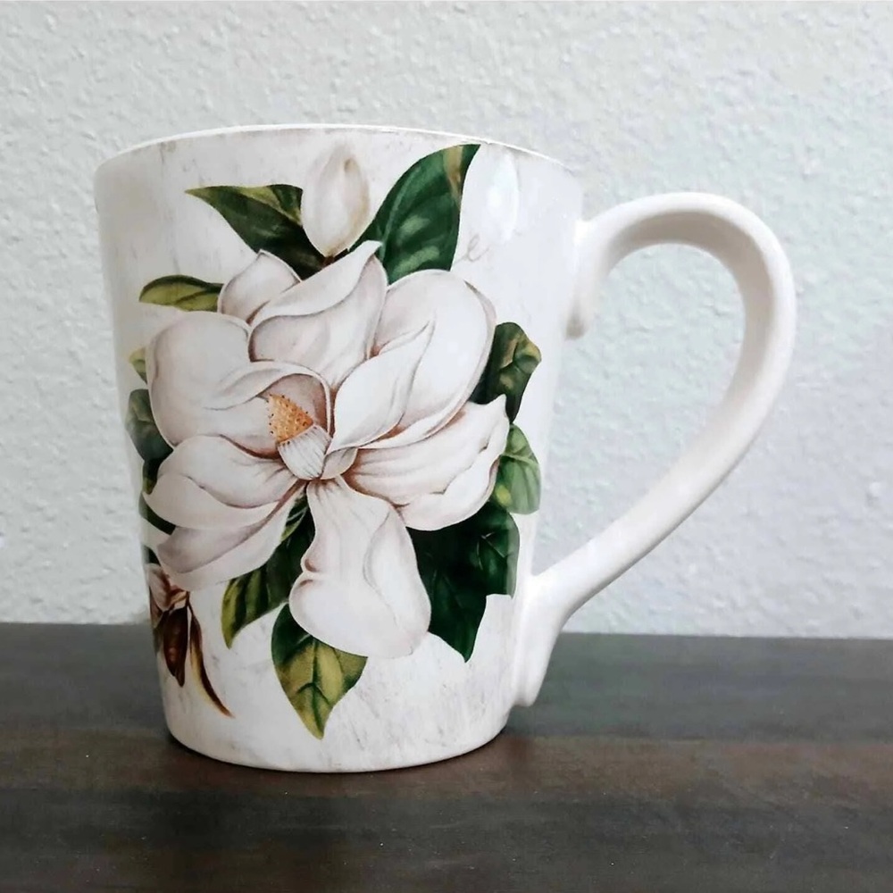 Set Pier 1 Ironstone Magnolia Floral Coffee Mug. Dishwasher Safe, 4.5’
